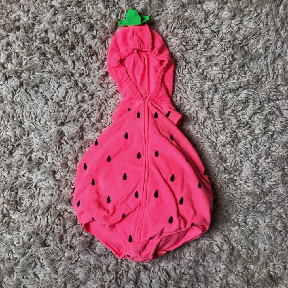 Carter’s Strawberry Costume 6-9 months